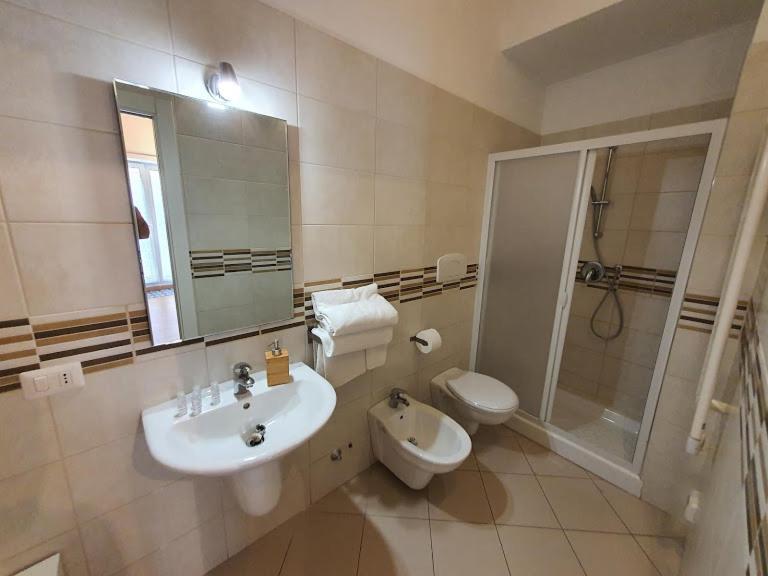 Arco Della Neve Guest House Bari Ngoại thất bức ảnh